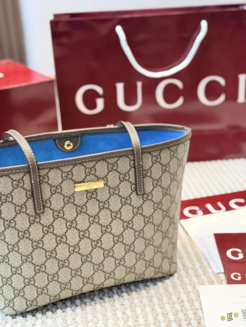 Gucci GG Supreme Medium Brown Monogram Leather Tote Bag Style 0132