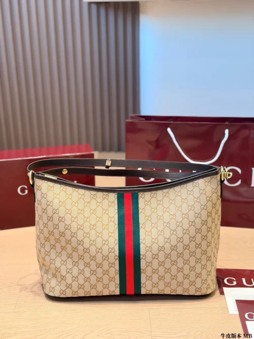 Gucci GG Supreme Brown Monogram Leather Card Holder Style 0136