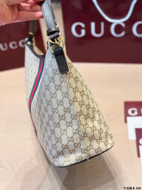 Gucci GG Supreme Brown Monogram Leather Card Holder Style 0136