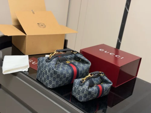 Gucci Monogram Vanity Bag Style 0188