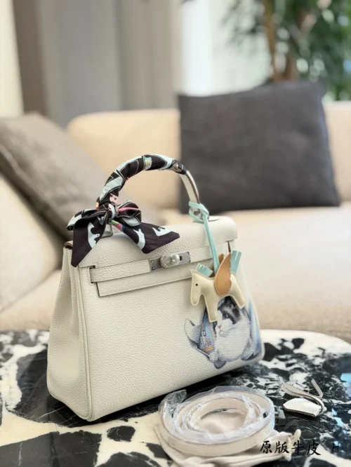 Hermes Kelly Silver Leather Handbag