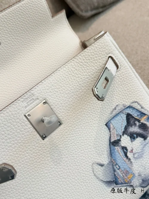 Hermes Kelly Silver Leather Handbag