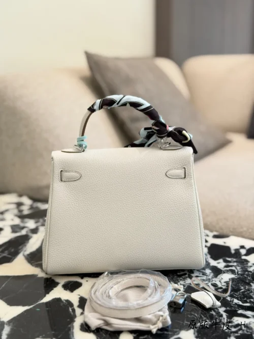 Hermes Kelly Silver Leather Handbag
