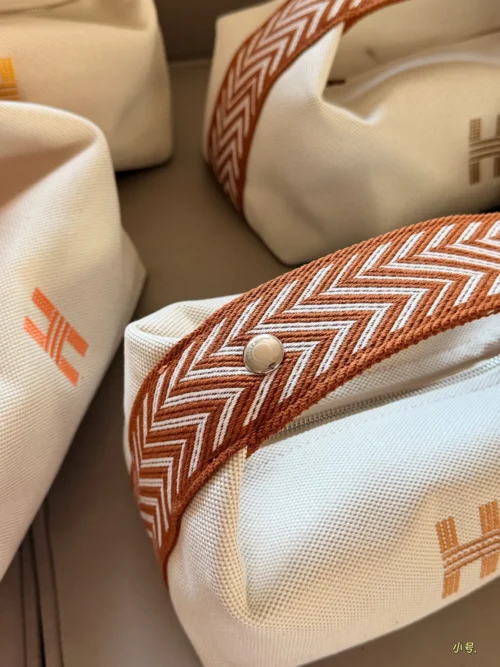 Hermes Canvas Bag Style 0126