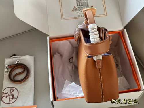 Hermes Leather Bag Style 0136