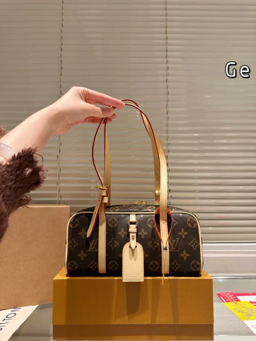 Louis Vuitton Keepall Monogram Travel Bag Style 0017