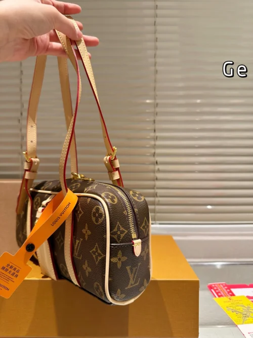Louis Vuitton Keepall Monogram Travel Bag Style 0017