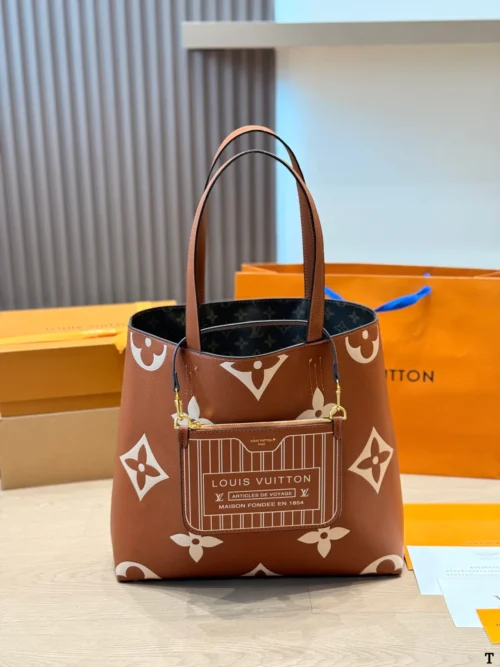 Louis Vuitton White Leather Top Handle Bag