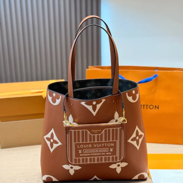 Louis Vuitton White Leather Top Handle Bag