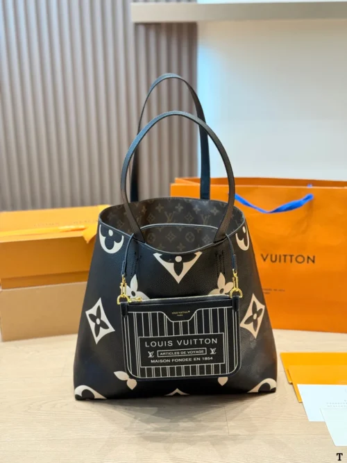 Louis Vuitton White Leather Top Handle Bag