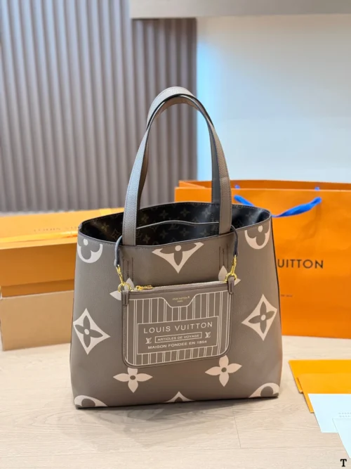 Louis Vuitton White Leather Top Handle Bag