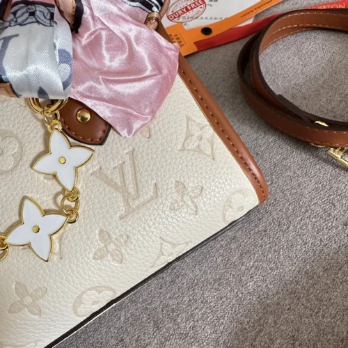 Louis Vuitton Crossbody Bag