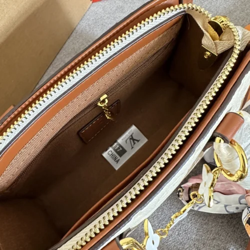 Louis Vuitton Crossbody Bag