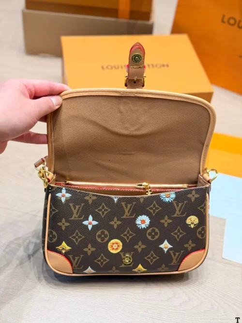 Louis Vuitton Diane Baguette Bag Style 0043