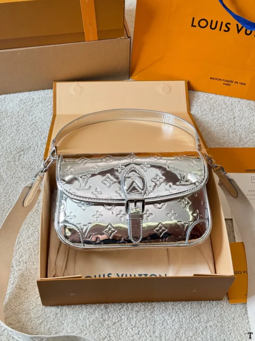 Louis Vuitton Diane Baguette Bag Style 0044