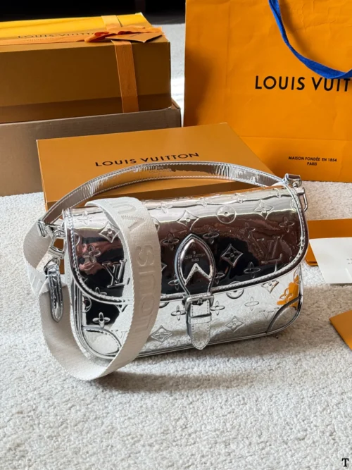 Louis Vuitton Diane Baguette Bag Style 0044