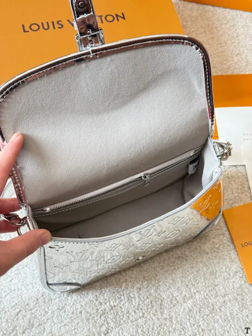 Louis Vuitton Diane Baguette Bag Style 0044