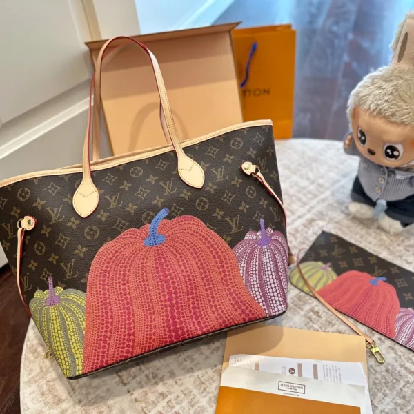 Louis Vuitton Neverfull Tote Bag Style 0051