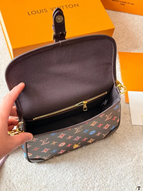 Louis Vuitton Diane Baguette Bag Style 0055