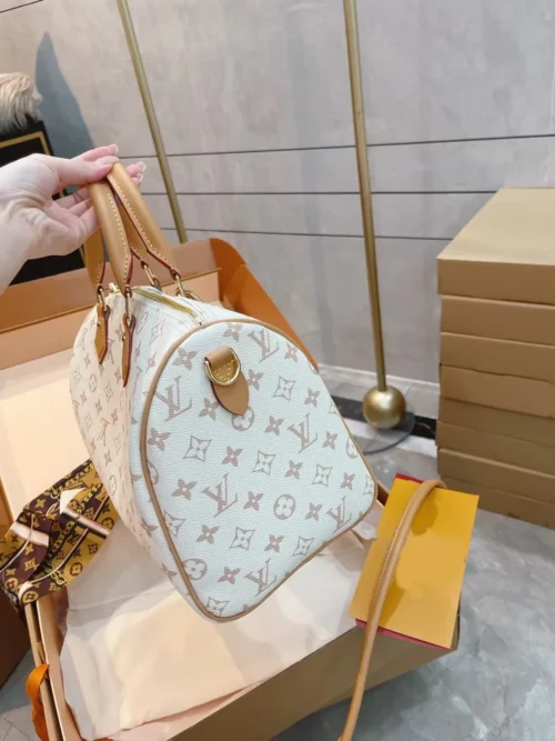 Louis Vuitton Keepall Monogram Travel Bag Style 0095