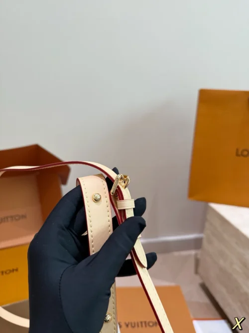 Louis Vuitton Diane Baguette Bag Style 0117