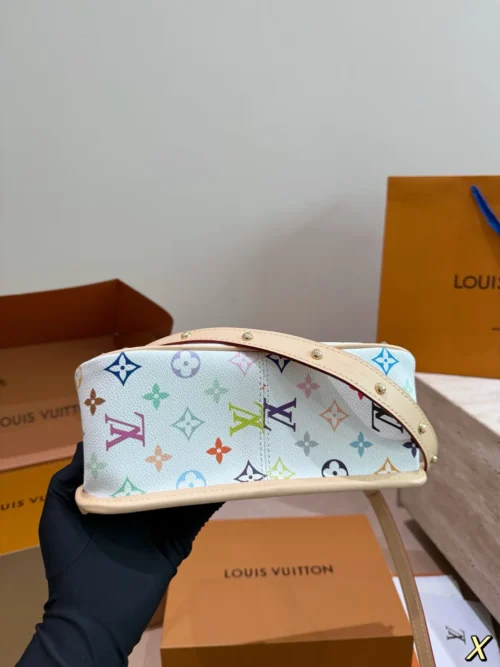 Louis Vuitton Diane Baguette Bag Style 0117
