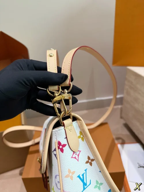 Louis Vuitton Diane Baguette Bag Style 0117