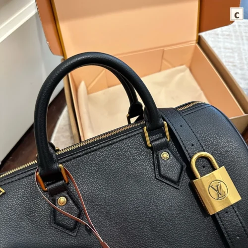 Louis Vuitton Keepall Monogram Travel Bag Style 0142