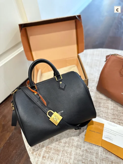 Louis Vuitton Keepall Monogram Travel Bag Style 0142