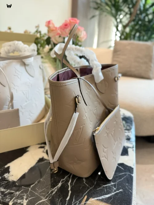 Louis Vuitton Neverfull Tote Bag Style 0152