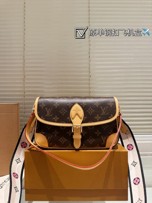 Louis Vuitton Diane Baguette Bag Style 0190