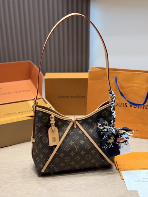 Louis Vuitton CarryAll Leather Bag Style 0200