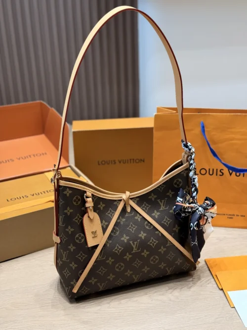 Louis Vuitton CarryAll Leather Bag Style 0200