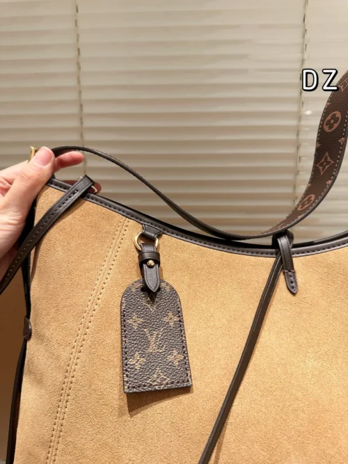 Louis Vuitton CarryAll Suede Crossbody Bag Style 0206