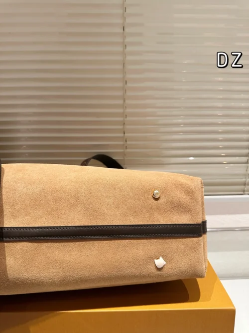 Louis Vuitton CarryAll Suede Crossbody Bag Style 0206