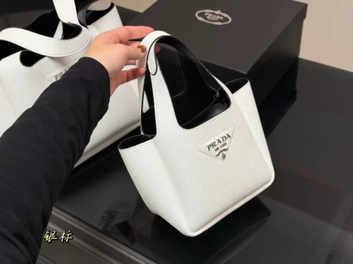 Prada Leather Tote Bag Style 0015