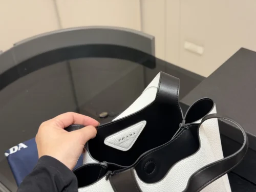 Prada Leather Tote Bag Style 0015