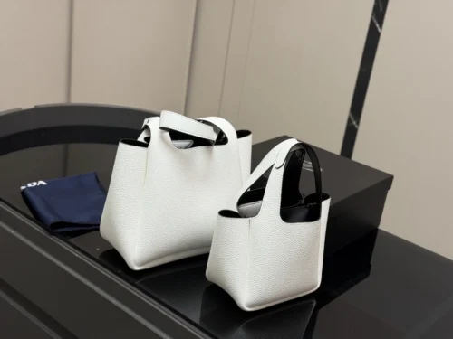 Prada Leather Tote Bag Style 0015