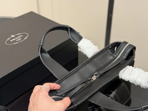 Prada Shoulder Bag Style 0035