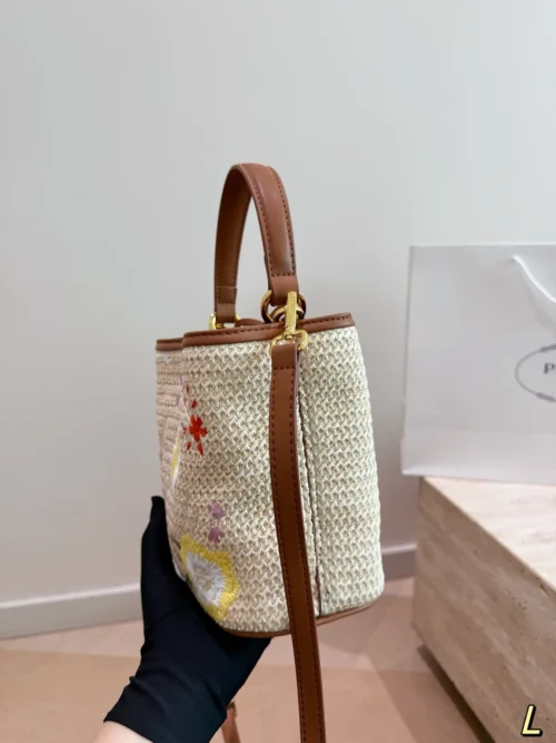 Prada Raffia Bag Style 0118
