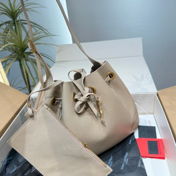 YSL Bucket Bag Style 0117